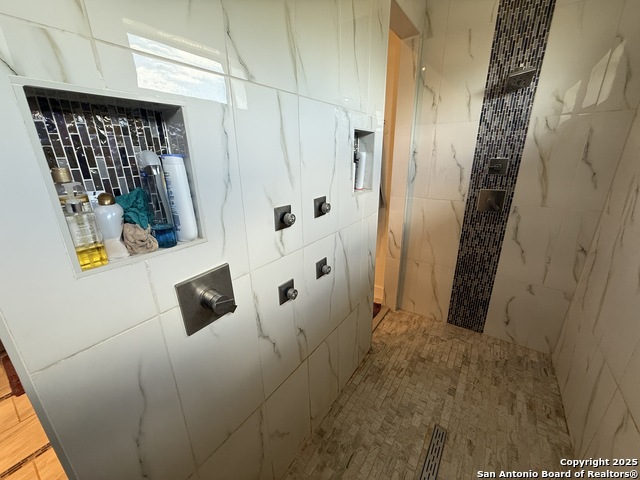 Image 32 of 33 For 8306 Quail Fld