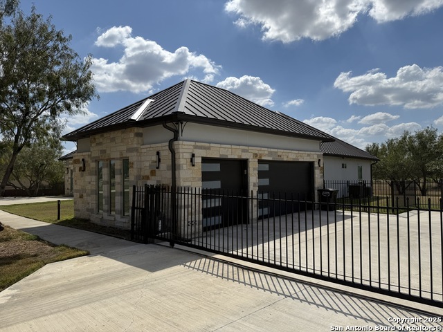 Image 4 of 33 For 8306 Quail Fld