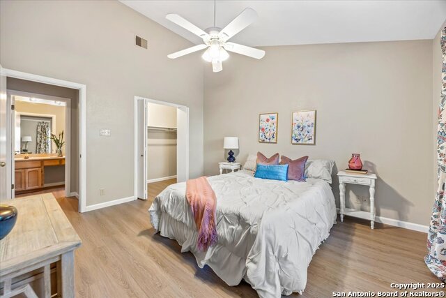 Image 15 of 27 For 15230 Bent Moss