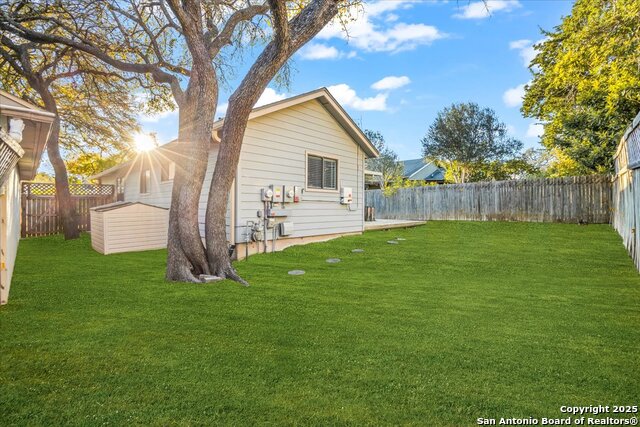 Image 23 of 27 For 15230 Bent Moss