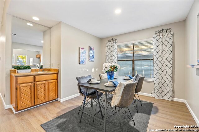 Image 8 of 27 For 15230 Bent Moss