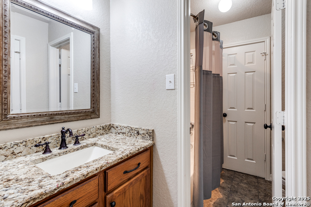 Image 15 of 26 For 3327 Monarch