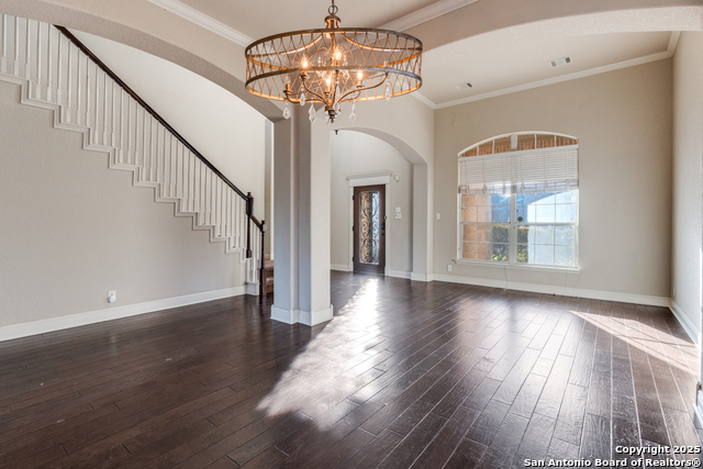 Image 5 of 26 For 3327 Monarch