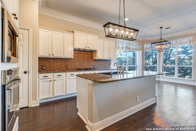 Image 6 of 26 For 3327 Monarch