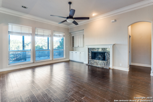 Image 9 of 26 For 3327 Monarch