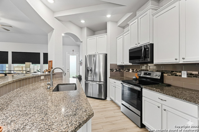 Image 4 of 22 For 126 Katy Post