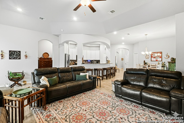 Image 5 of 22 For 126 Katy Post