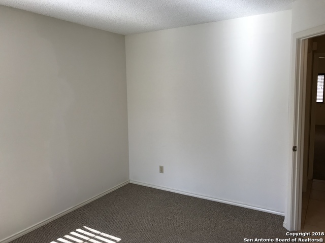 Image 13 of 21 For 5927 Heather View