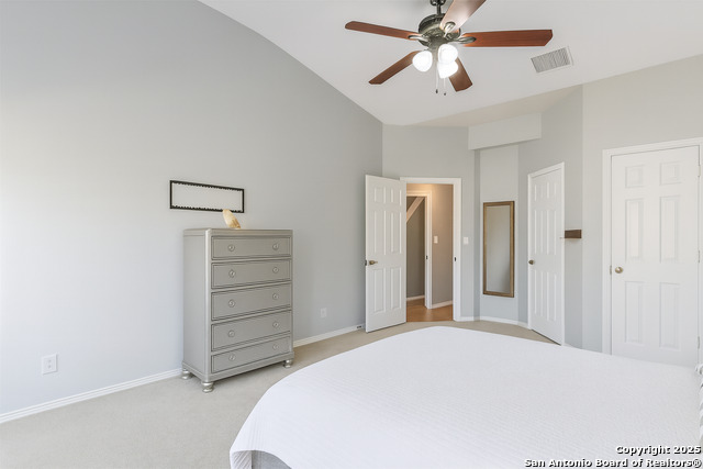 Image 18 of 35 For 15866 Redwoods Mnr