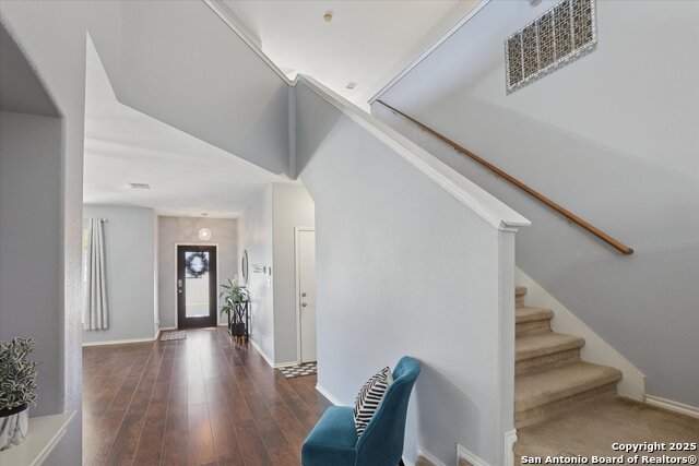 Image 22 of 35 For 15866 Redwoods Mnr