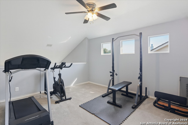 Image 23 of 35 For 15866 Redwoods Mnr