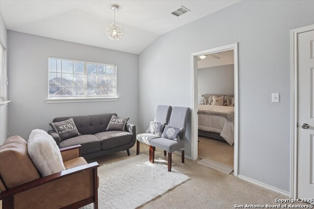 Image 24 of 35 For 15866 Redwoods Mnr