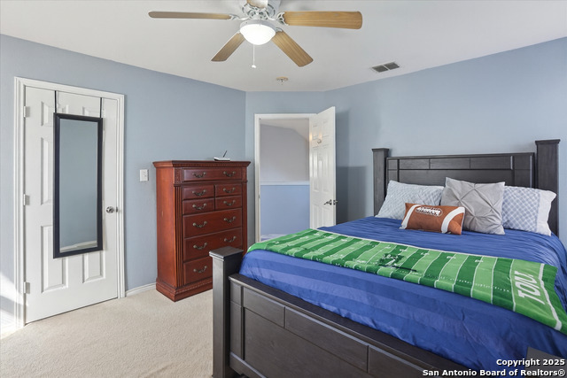 Image 29 of 35 For 15866 Redwoods Mnr