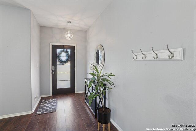 Image 4 of 35 For 15866 Redwoods Mnr