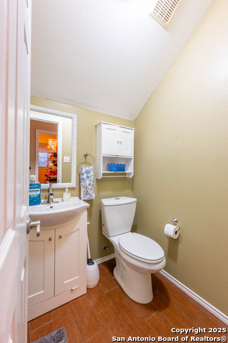 Image 15 of 27 For 5903 Cedar Path