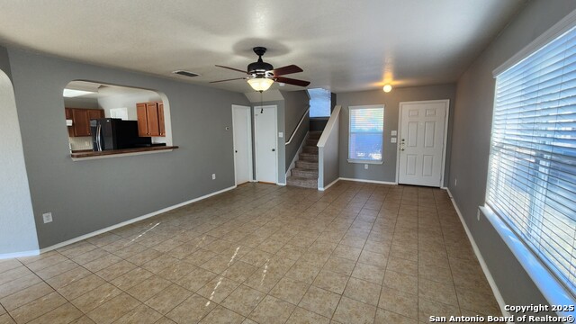 Image 5 of 31 For 10138 Emerald Sun