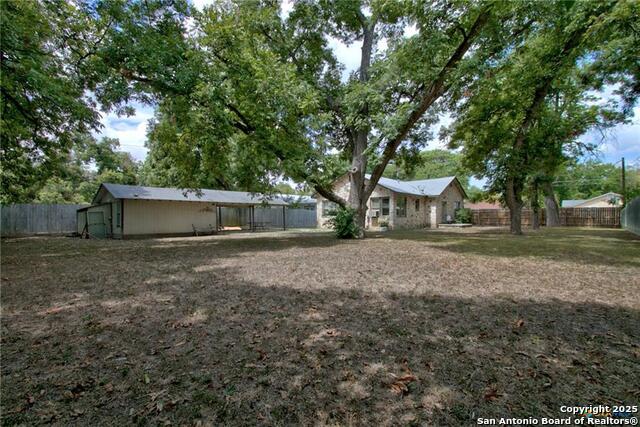 Image 14 of 16 For 320 Faust E