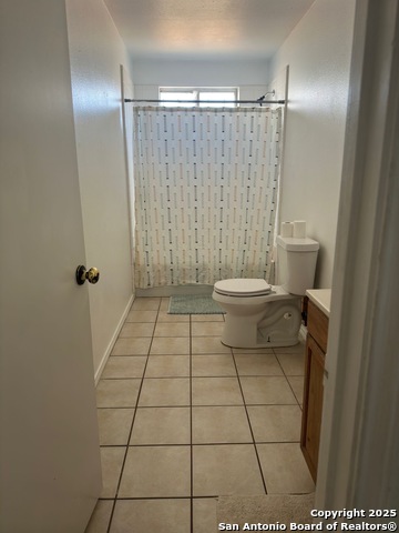 Image 6 of 9 For 7643 Oak Chase