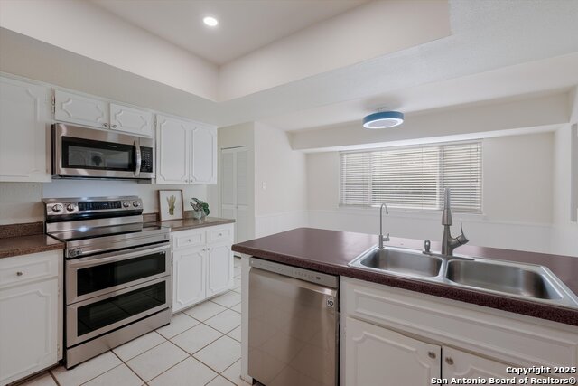 Image 7 of 25 For 13526 Carlton Oaks