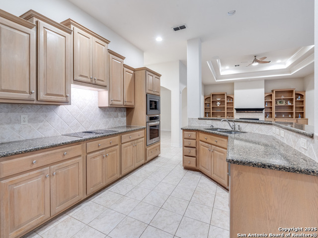 Listing photo id 8 for 18923 Las Aguas