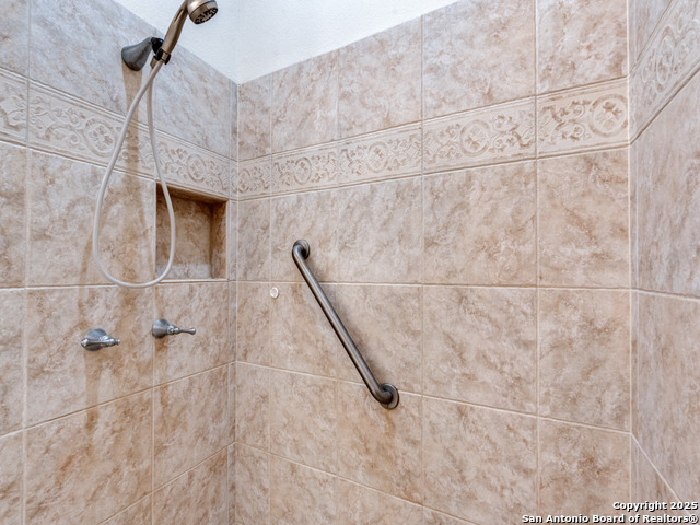 Listing photo id 17 for 18923 Las Aguas