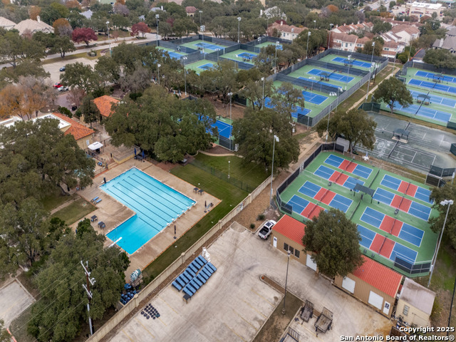 Listing photo id 24 for 18923 Las Aguas