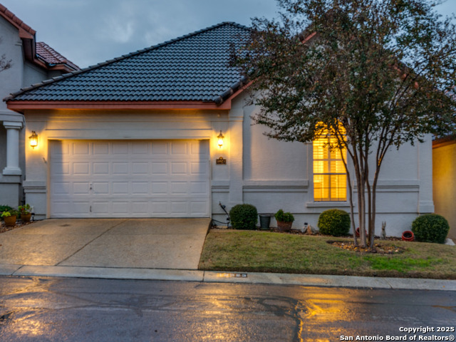 Listing photo id 1 for 18923 Las Aguas