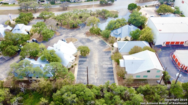 Image 10 of 46 For 15303 Huebner  3