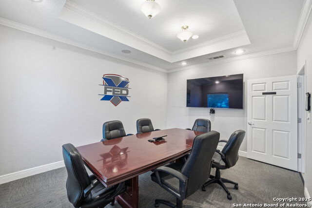 Image 29 of 46 For 15303 Huebner  3