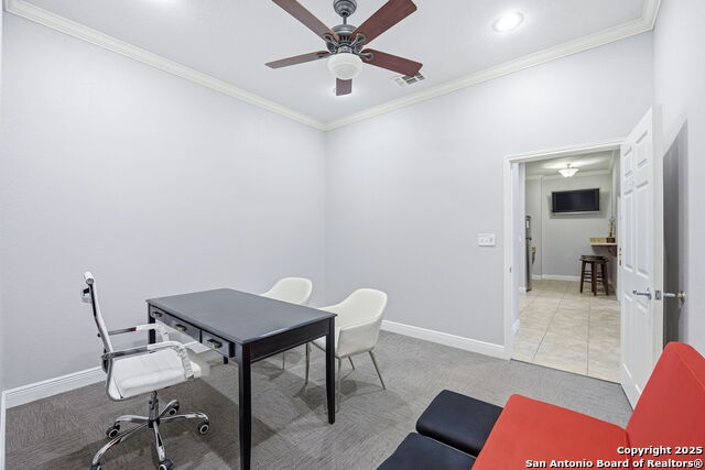 Image 32 of 46 For 15303 Huebner  3