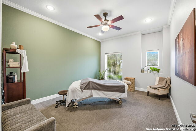 Image 33 of 46 For 15303 Huebner  3