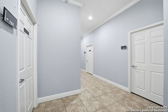 Image 46 of 46 For 15303 Huebner  3