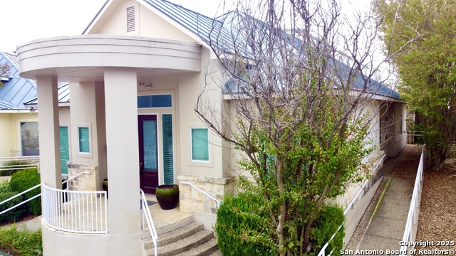 Image 8 of 46 For 15303 Huebner  3