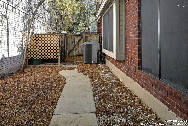 Image 36 of 38 For 7543 Beaver Tree