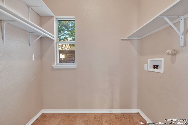 Image 14 of 20 For 10526 Corvey Ln