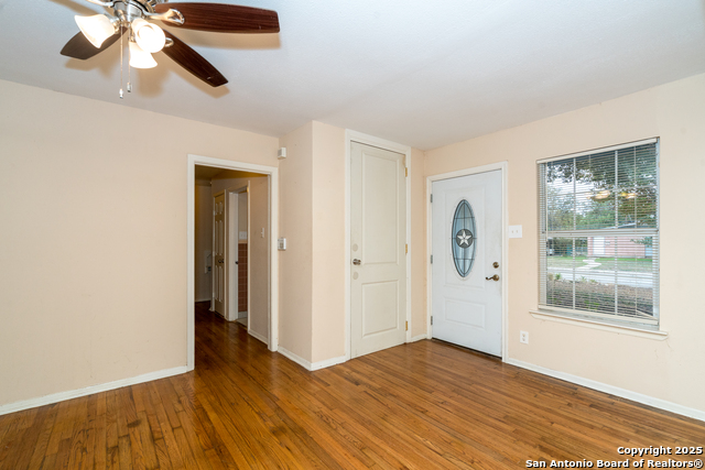 Image 11 of 39 For 239 Craigmont