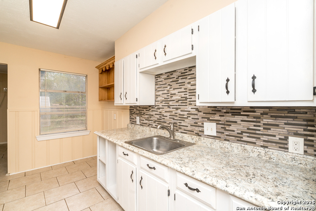 Image 20 of 39 For 239 Craigmont