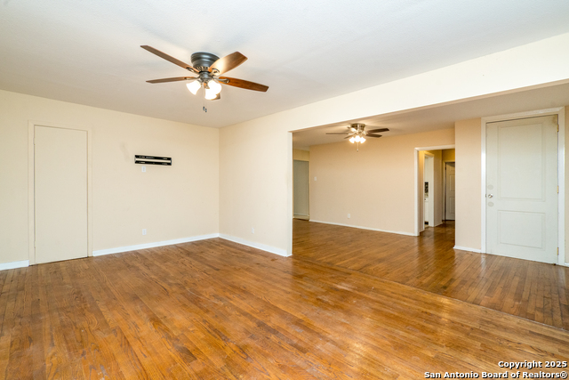 Image 9 of 39 For 239 Craigmont