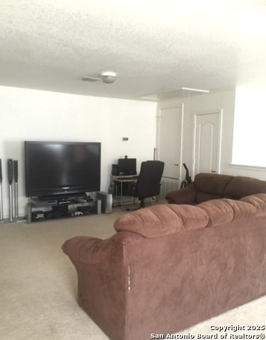 Image 18 of 20 For 7738 Windview Way