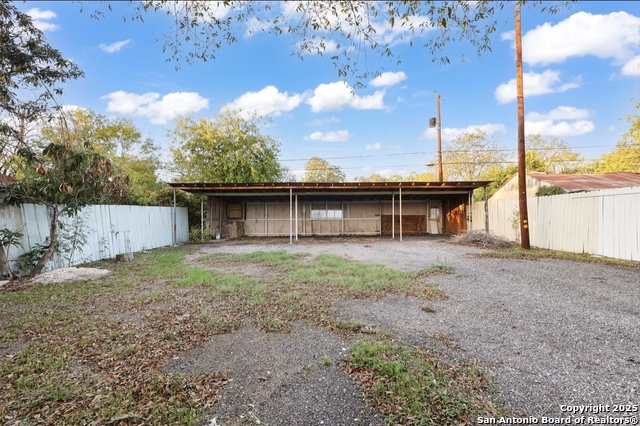 Image 13 of 13 For 923 Rosewood W