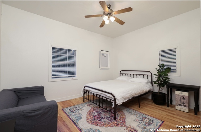 Image 6 of 13 For 923 Rosewood W