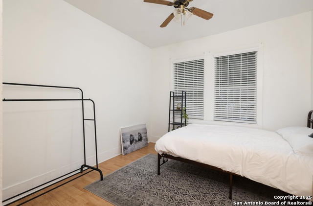 Image 8 of 13 For 923 Rosewood W