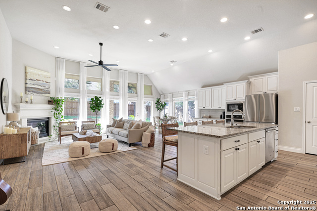 Image 10 of 49 For 28453 Shailene Dr