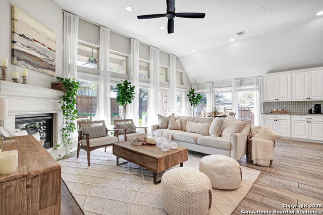 Image 16 of 49 For 28453 Shailene Dr