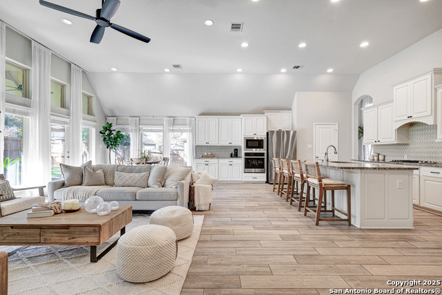 Image 17 of 49 For 28453 Shailene Dr