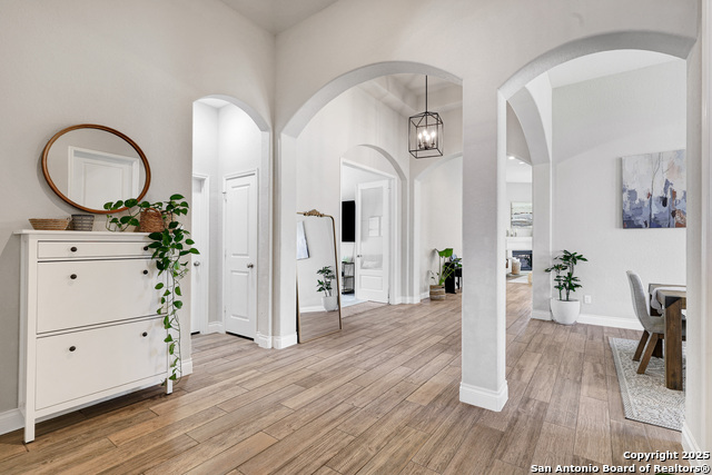 Image 5 of 49 For 28453 Shailene Dr