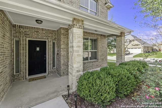 Image 3 of 20 For 929 Resaca