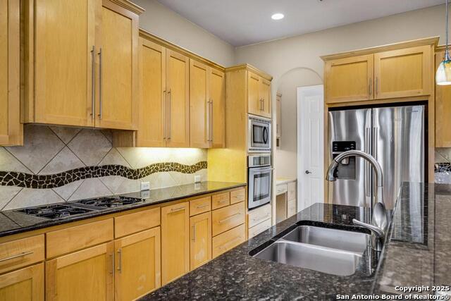 Image 15 of 33 For 3439 Monterrey Oak