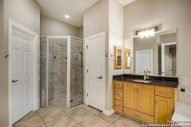 Image 22 of 33 For 3439 Monterrey Oak