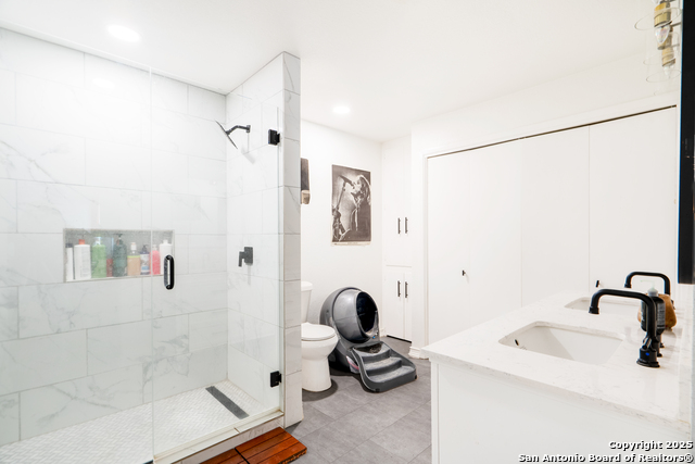 Image 16 of 22 For 136 John Page